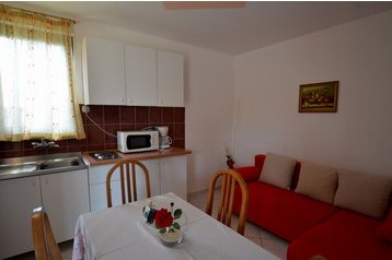 Croaţia Privát Vrvari, Exteriorul